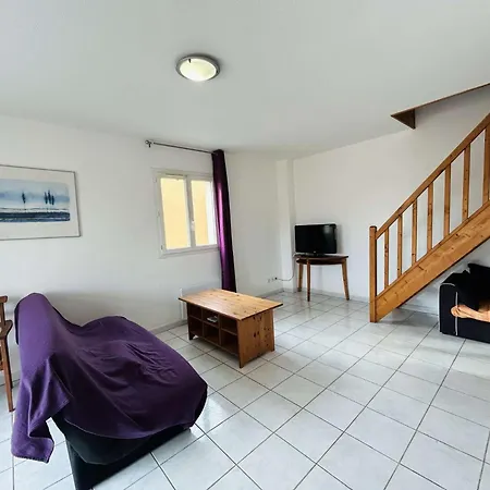 Np230-040 Pavillon 2 Chambres, * 나르본플라제